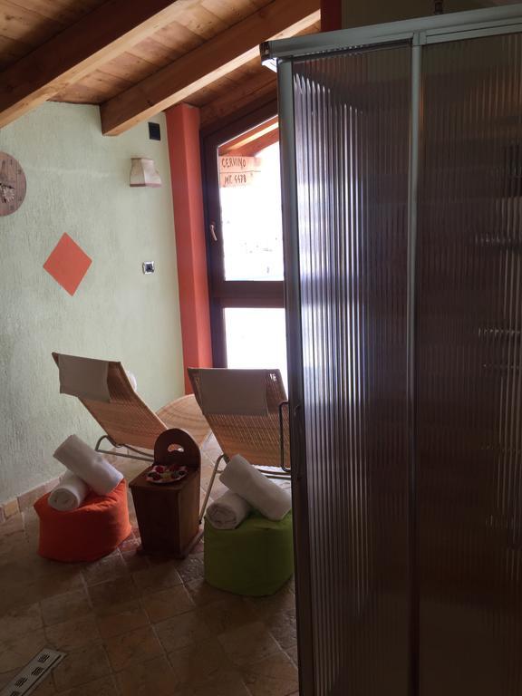 Hotel Meuble Gorret Breuil-Cervinia Exteriör bild
