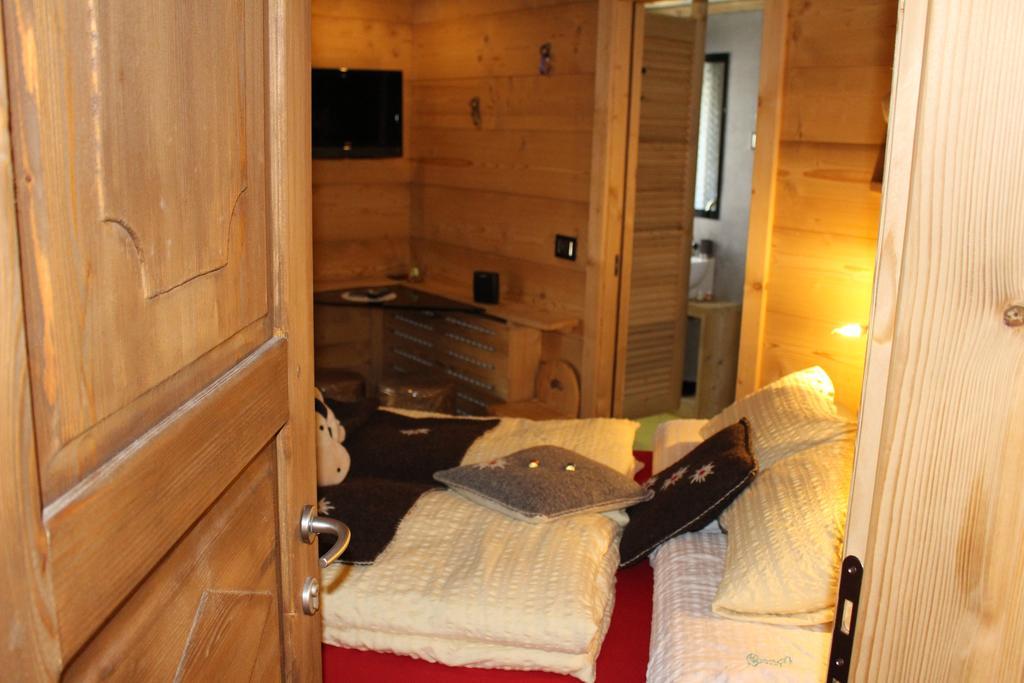 Hotel Meuble Gorret Breuil-Cervinia Exteriör bild